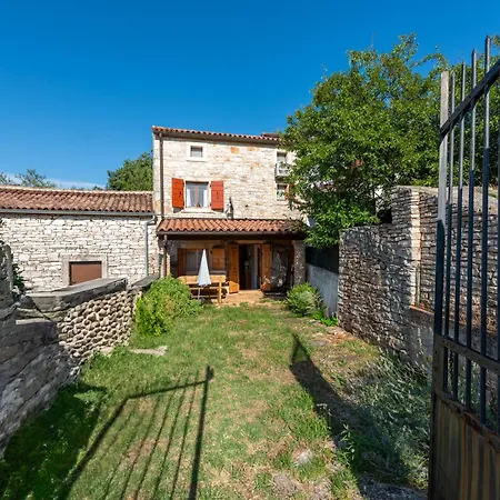 Casa Vecchia *